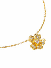 Lumi Floral Pendant Gold Necklace | Nana Jacqueline