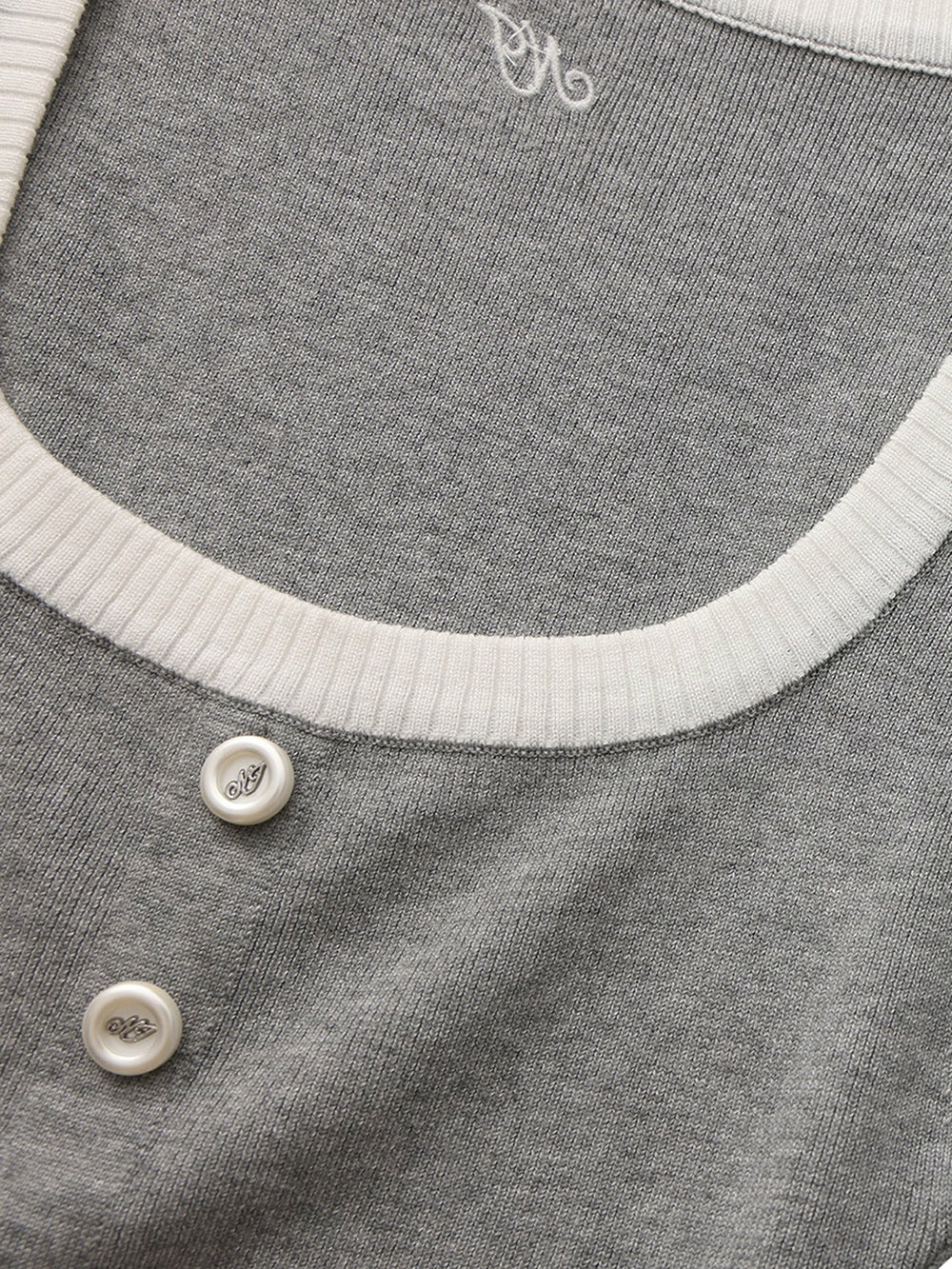 Grey Contrast-Trim Fitted Knit Vest | Nana Jacqueline
