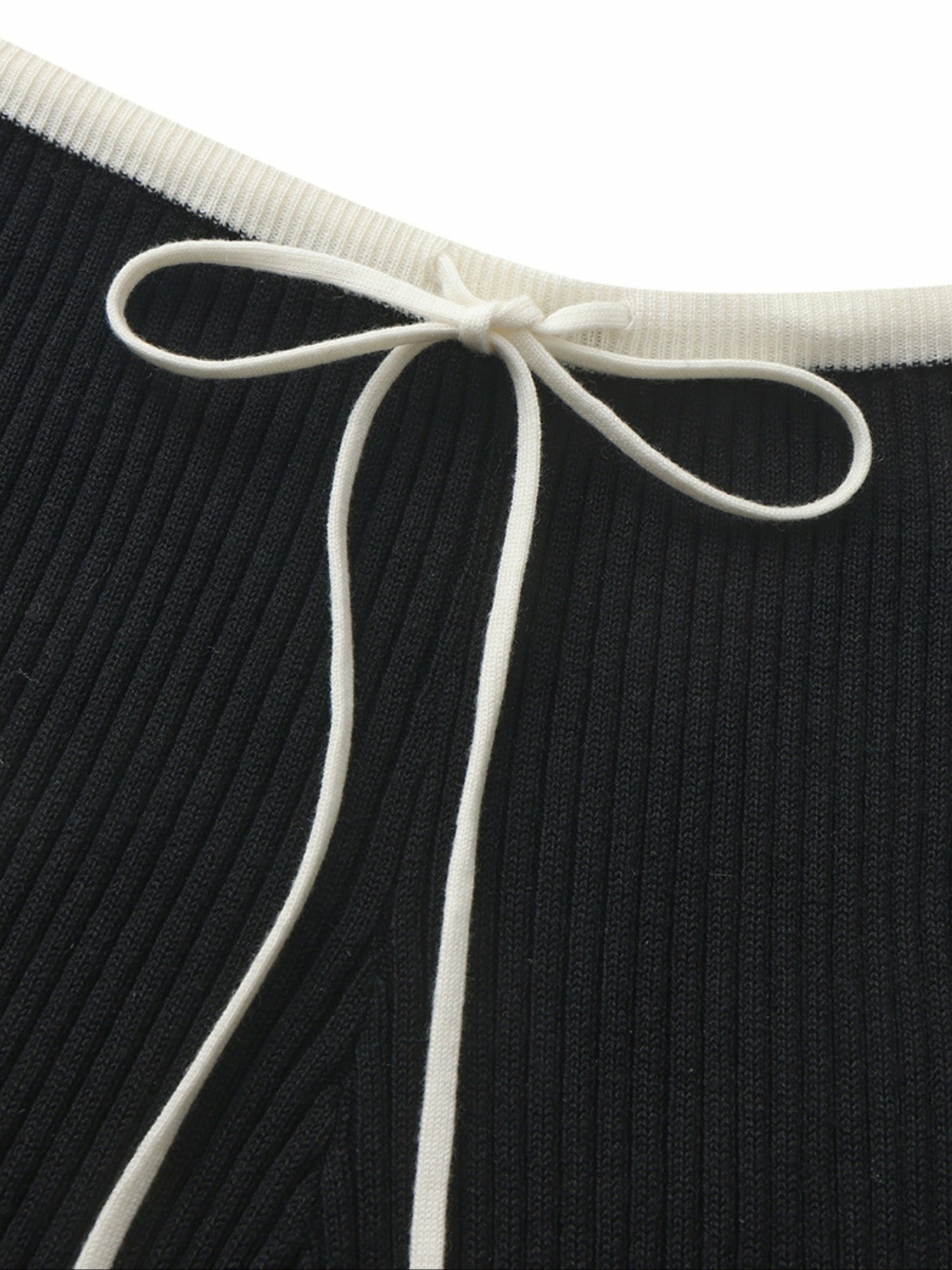 Charlotte Contrast-Waist Black Pants | Nana Jacqueline