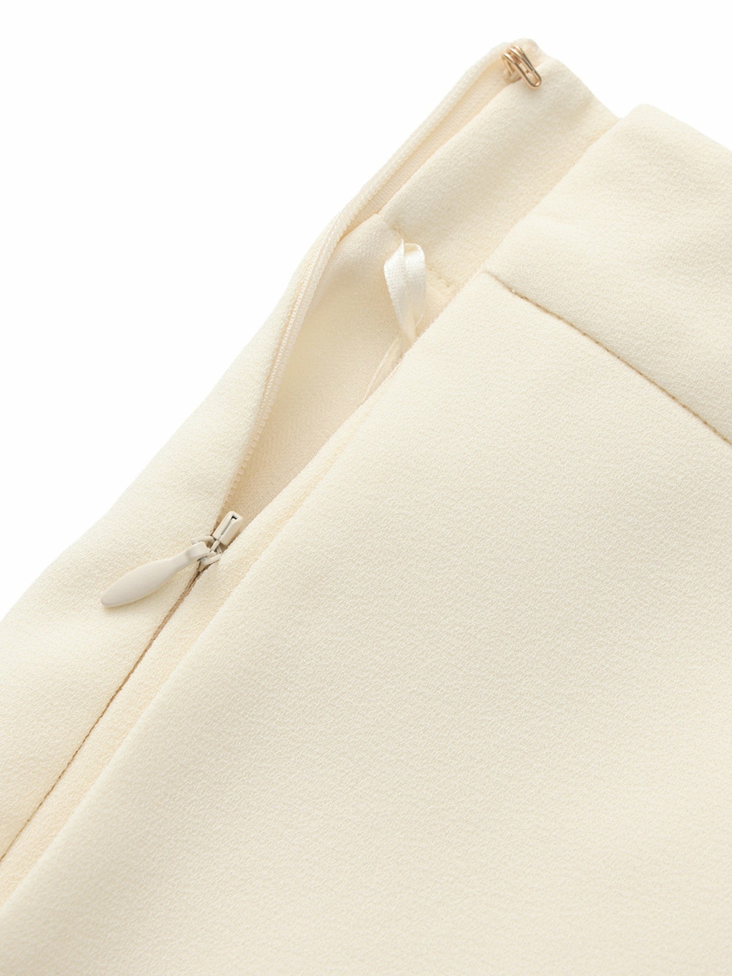 Avalon Straight-Leg Champagne Shorts | Nana Jacqueline