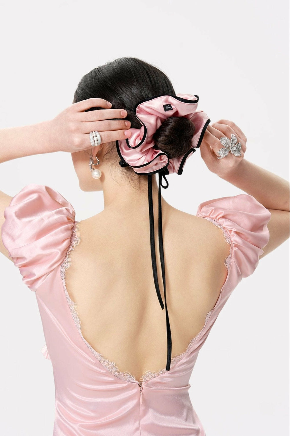 Marlene Scrunchie: Pink Scrunchie for Brunch | Nana Jacqueline