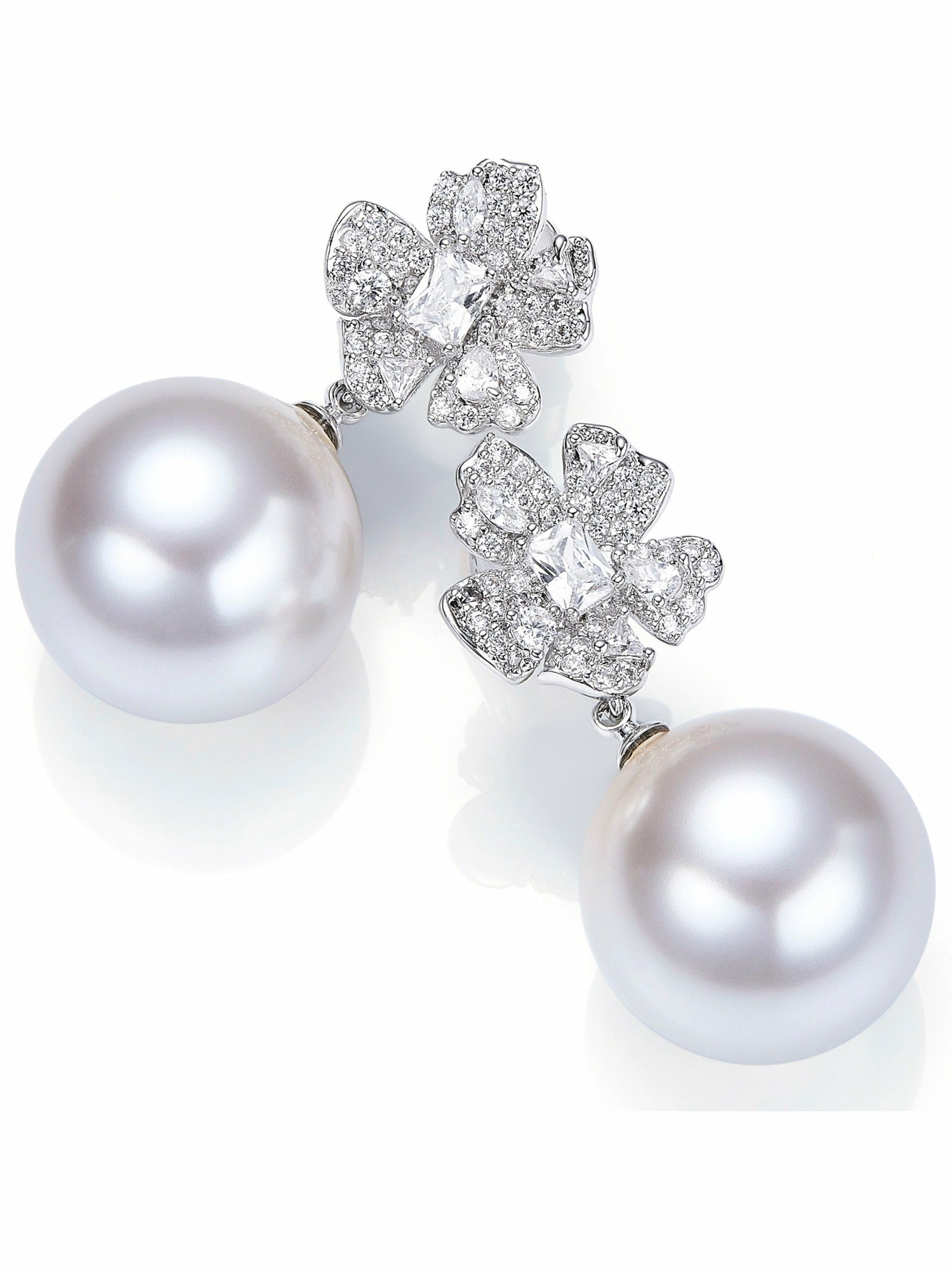 Winslet Pearl Drop White Earrings | Nana Jacqueline