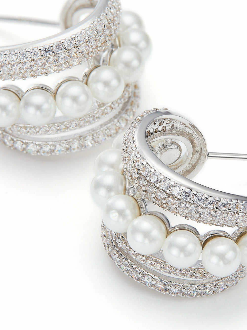 Fauna Curved Pearl White Earrings | Nana Jacqueline