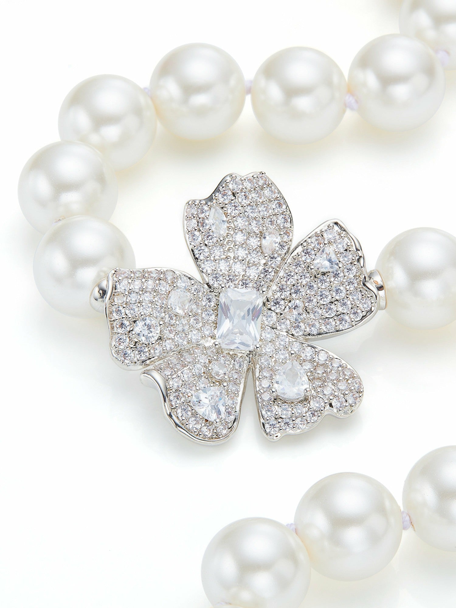 Bellina Floral Pearl White Necklace | Nana Jacqueline