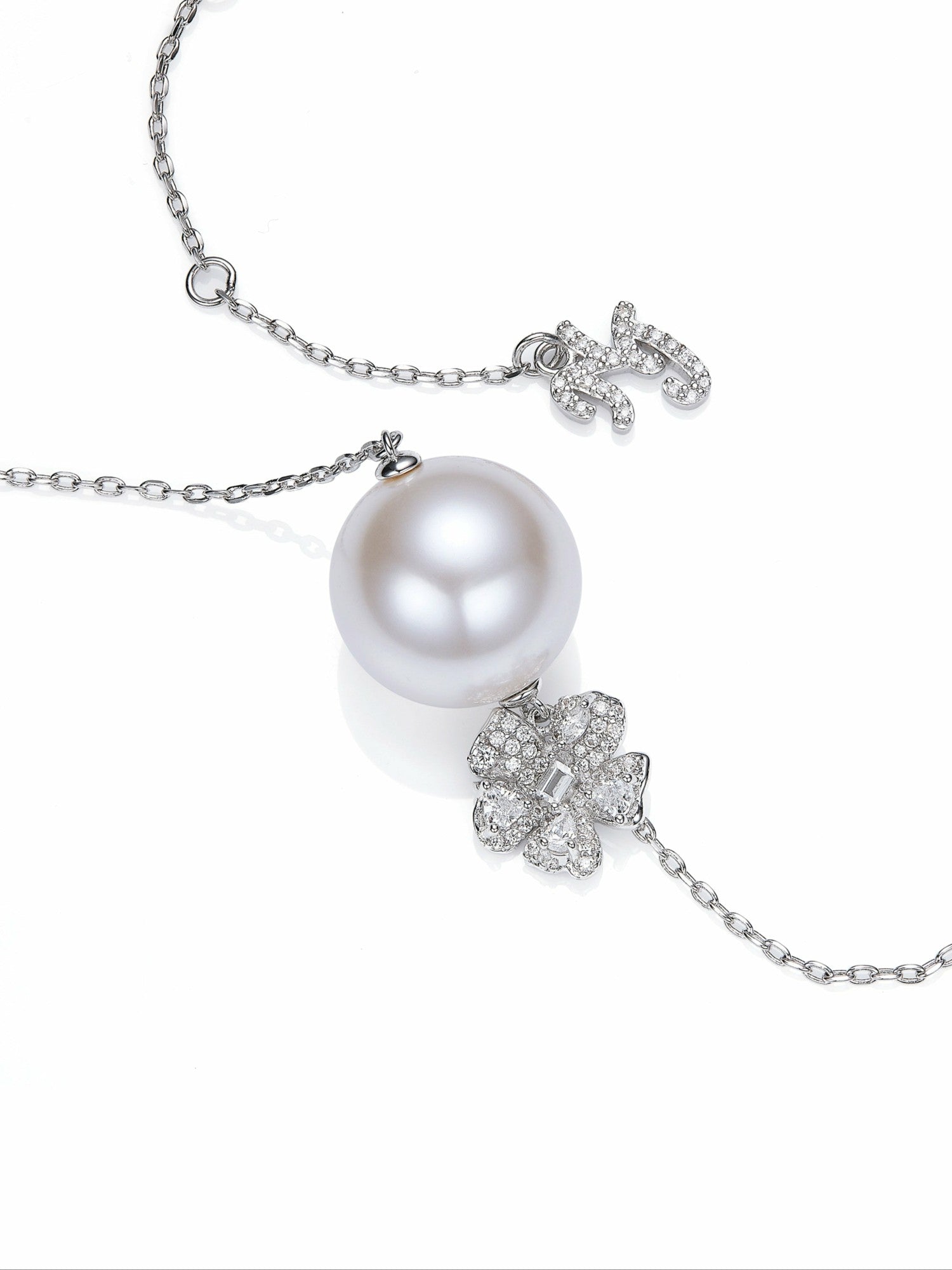 Lovelle Floral Pearl White Necklace | Nana Jacqueline