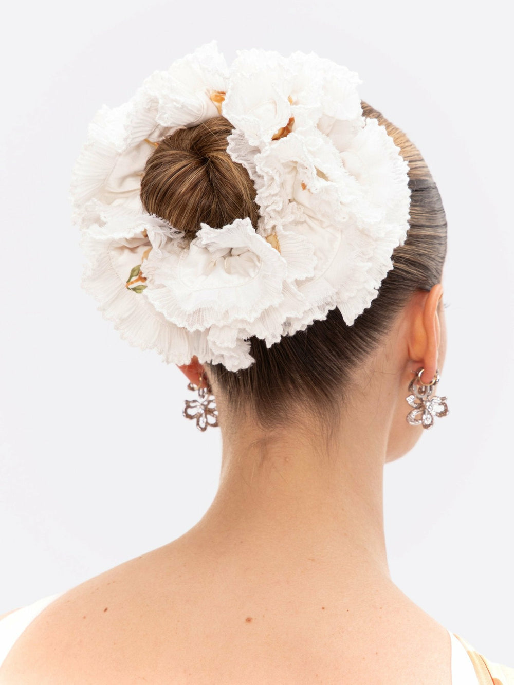 Amani Scrunchie: White Scrunchie for Bridal Shower | Nana Jacqueline