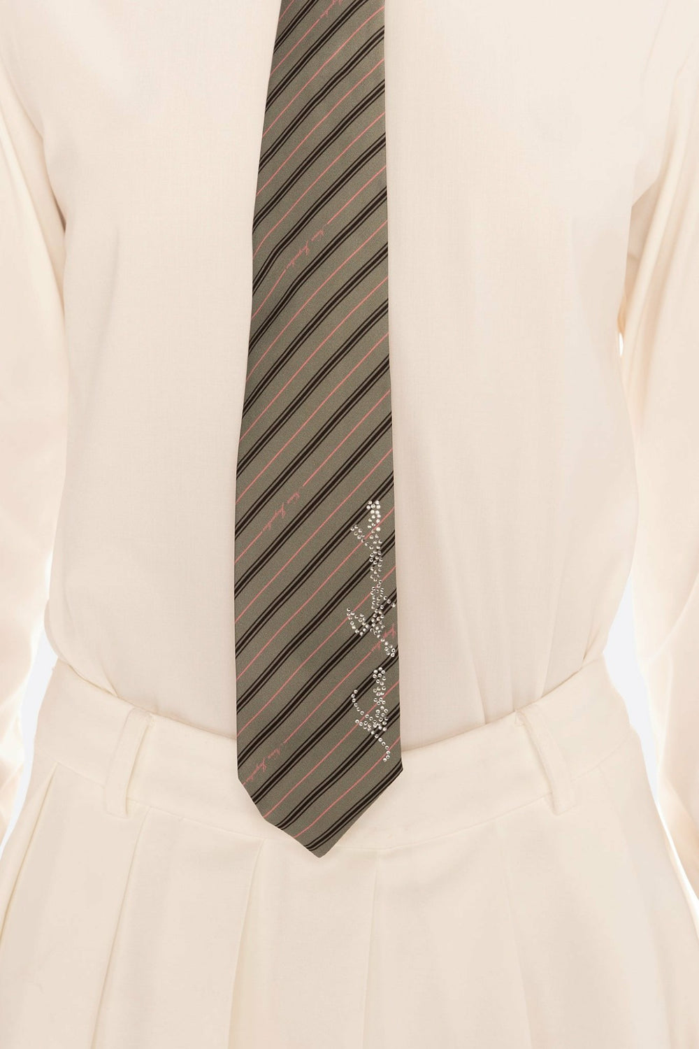 Amber Tie: Gray Tie for Preppy Outfit | Nana Jacqueline
