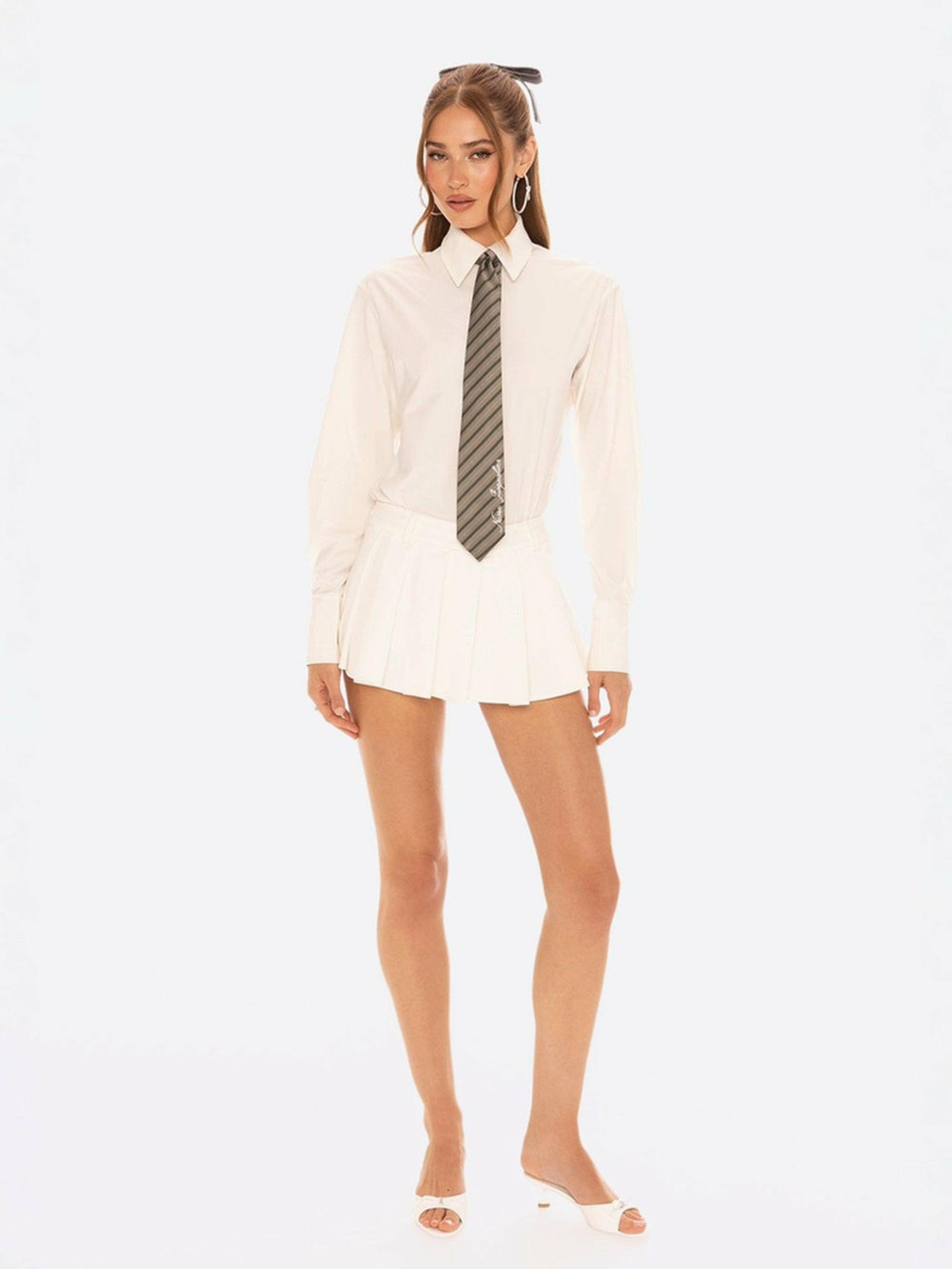 Amber Tie: Gray Tie for Preppy Outfit | Nana Jacqueline