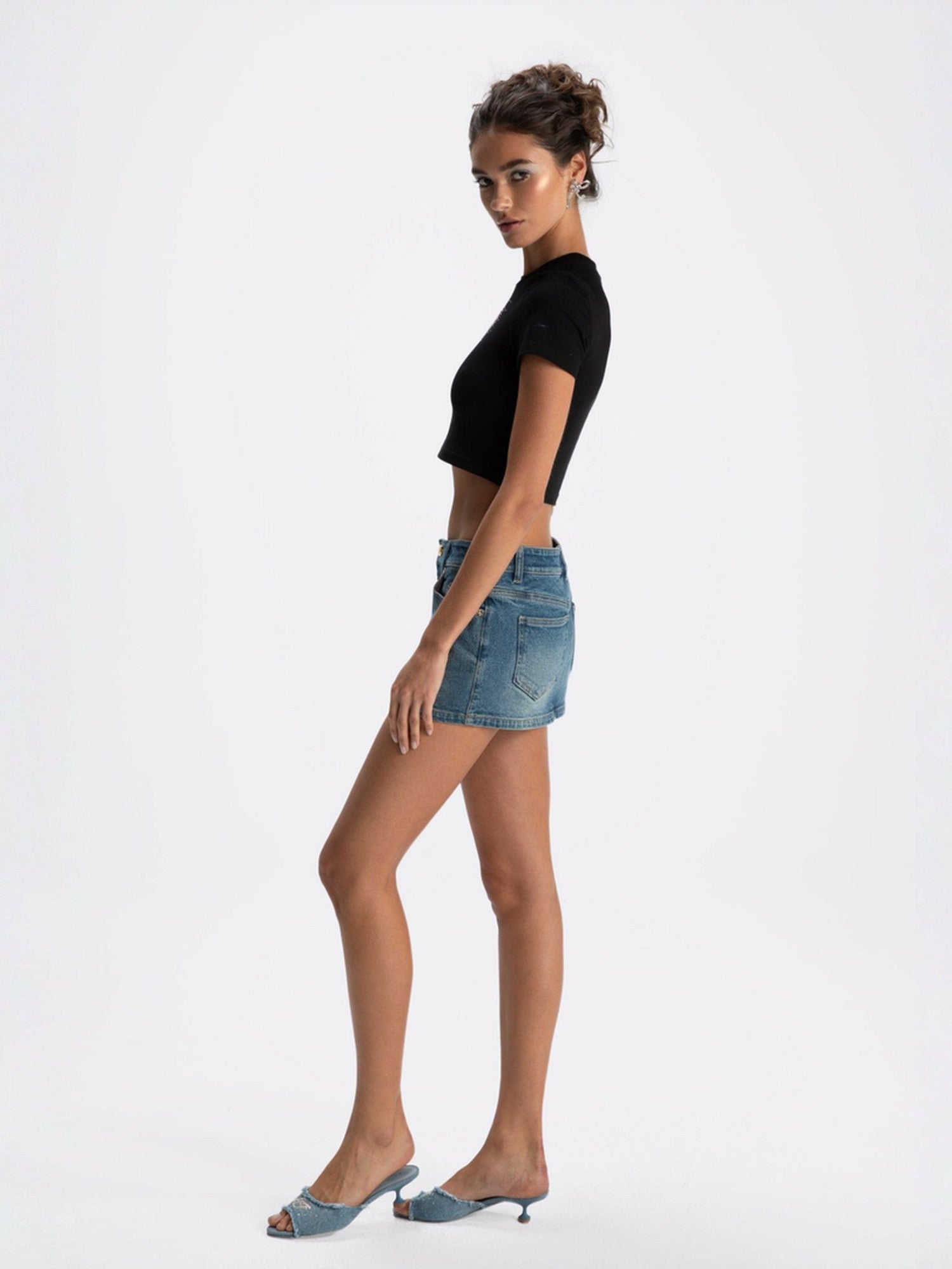 Elle Baby Tee: Black Baby Tee for Casual Luxury Daytime Outfit | Nana Jacqueline